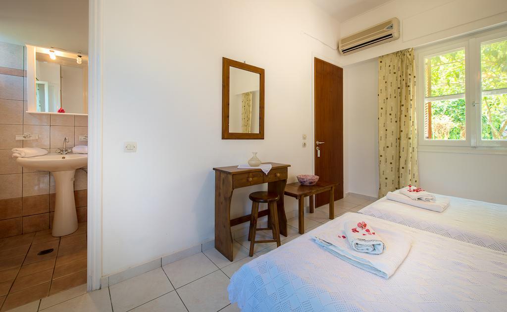 Physis Studios Vasilikí Habitación foto
